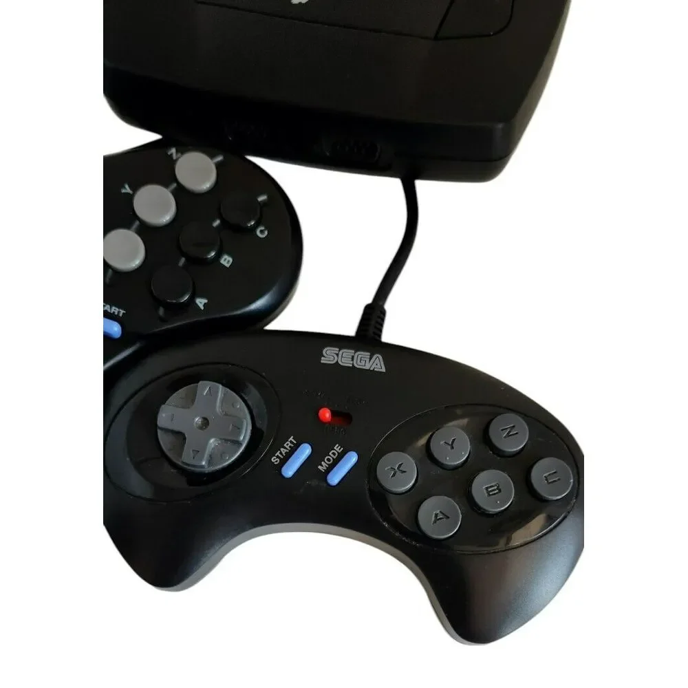Sega Genesis 3 System with Controllers - MK 1461‎